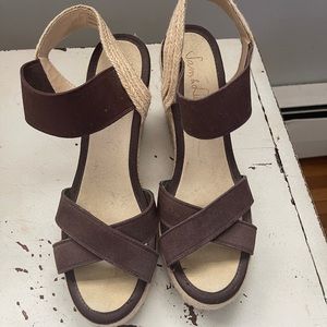Wedge sandals